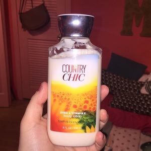 Country Chic Lotion